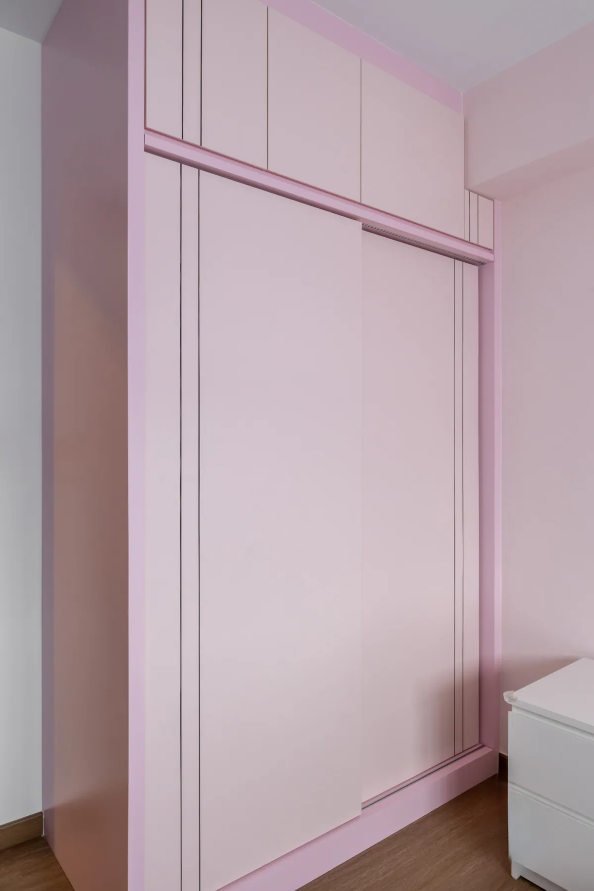 Blk 859D Tampines — Pink wardrobe