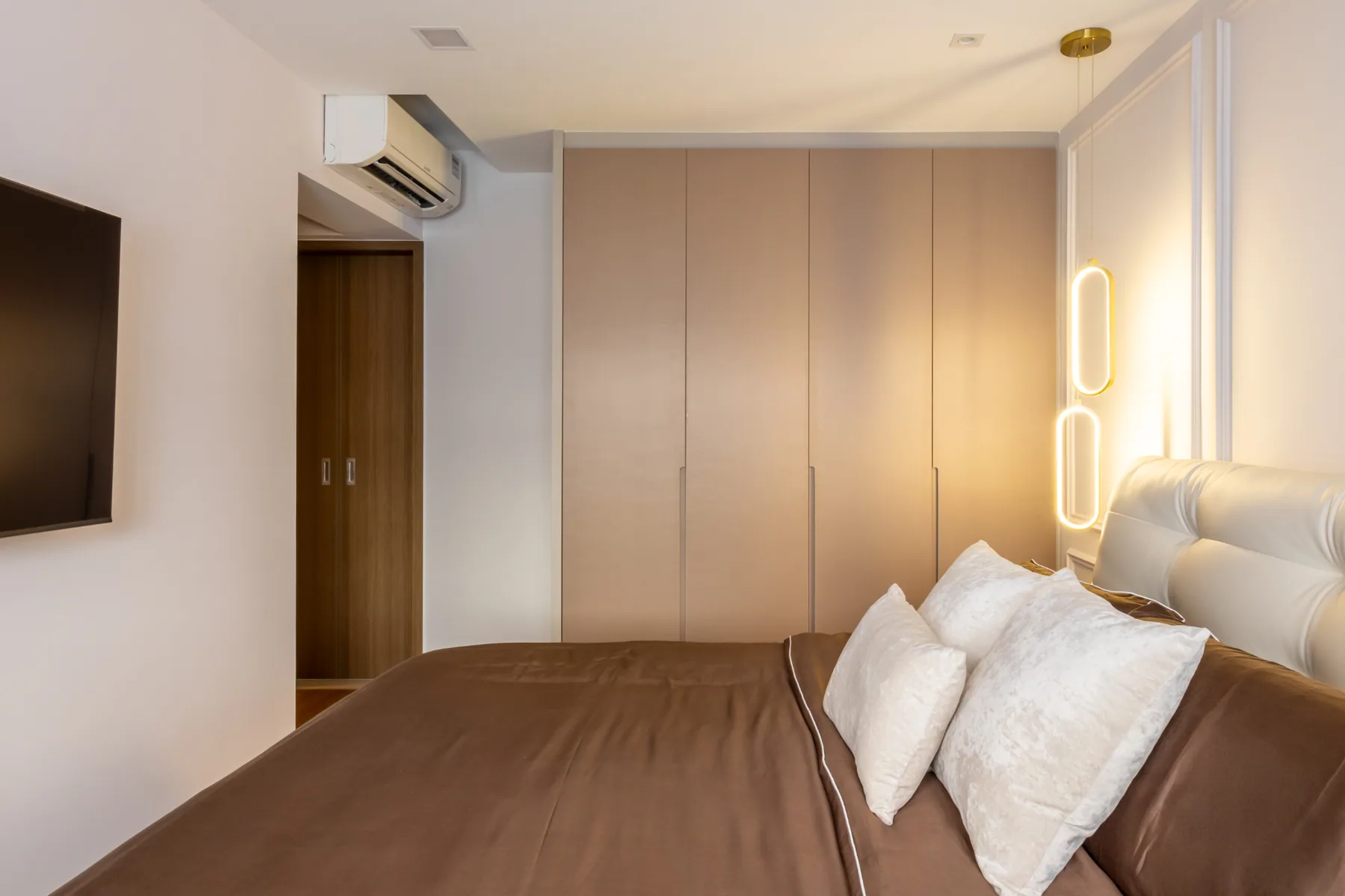 Blk 859D Tampines — Bedroom wardrobe